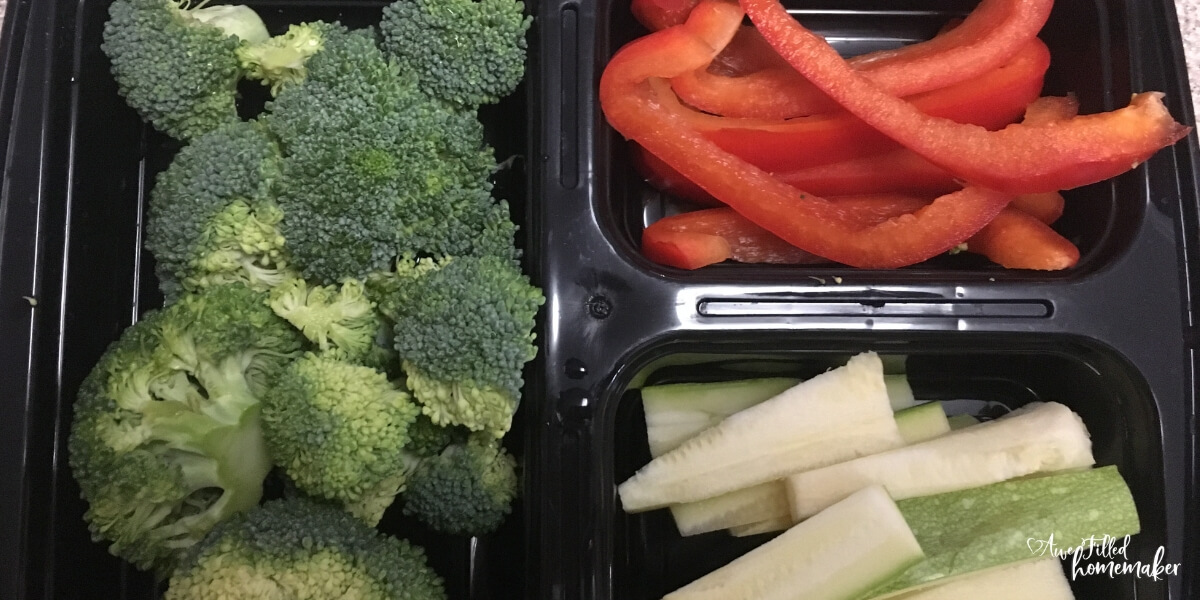 Packing your husband's lunch every day should include healthy vegetables and fruit he loves. It will bring happiness in the marriage.