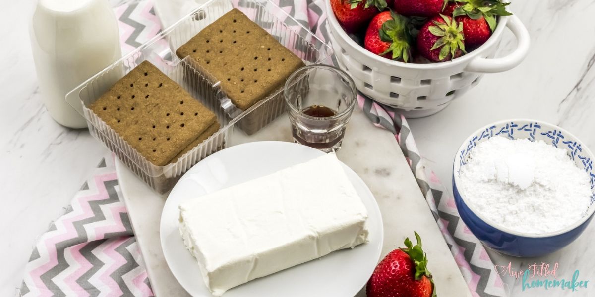 Strawberry Cheesecake Icebox Cake