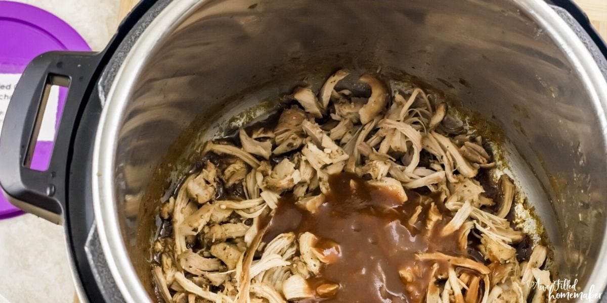 Instant Pot Low Carb BBQ Chicken Lettuce Wraps